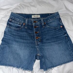 Madewell high rise denim shorts size 25